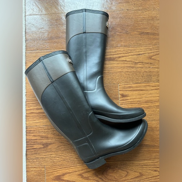 Hunter Boots - Picture 3 of 7